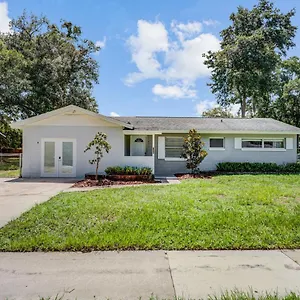 https://quiet-location-duplex-house-minutes-away-from.thedaytonabeachhotels.com