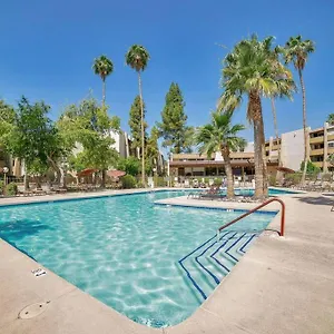 https://walk-to-old-town-scottsdale.scottsdalehotels.org