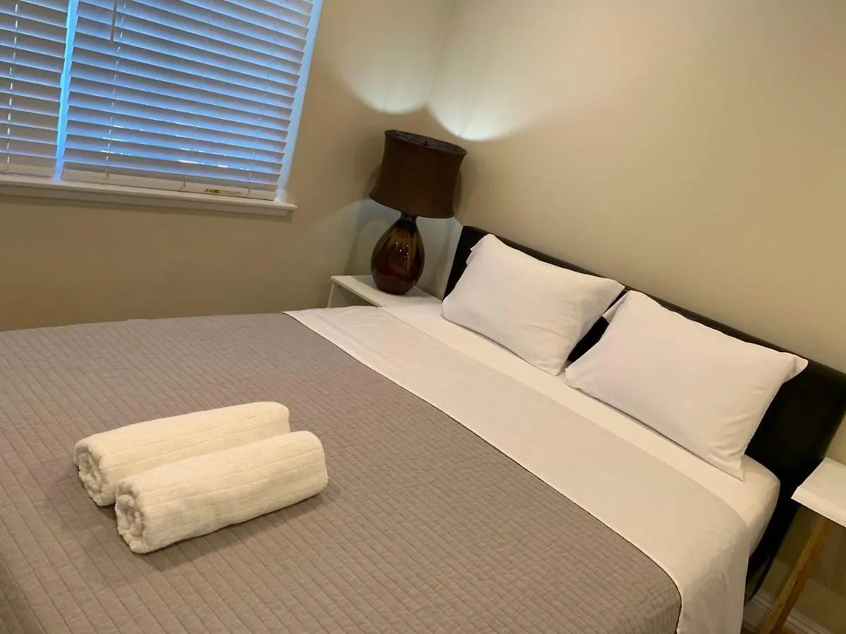 Lovely Room In Private House Near Disneyland Άναχαϊμ Δωμάτια σε οικογενειακή κατοικία